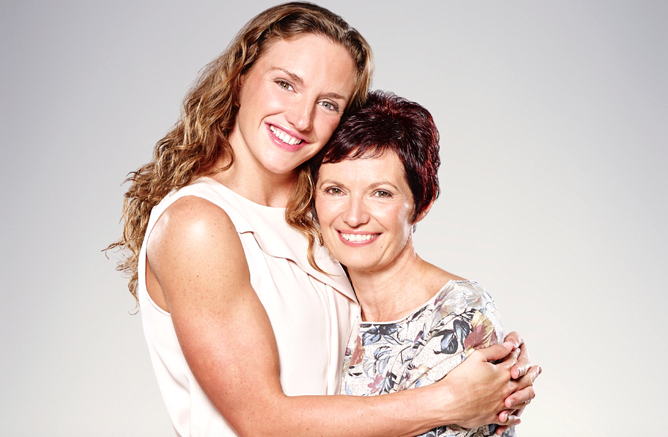 Hosszú Katinka és anyukája közösen álltak egy kampány élére