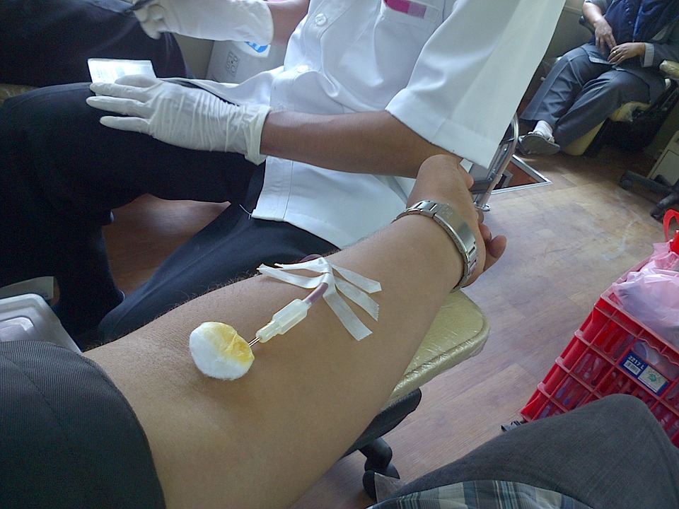 Országos egyetemi véradókampányt tart a vérellátó szolgálat