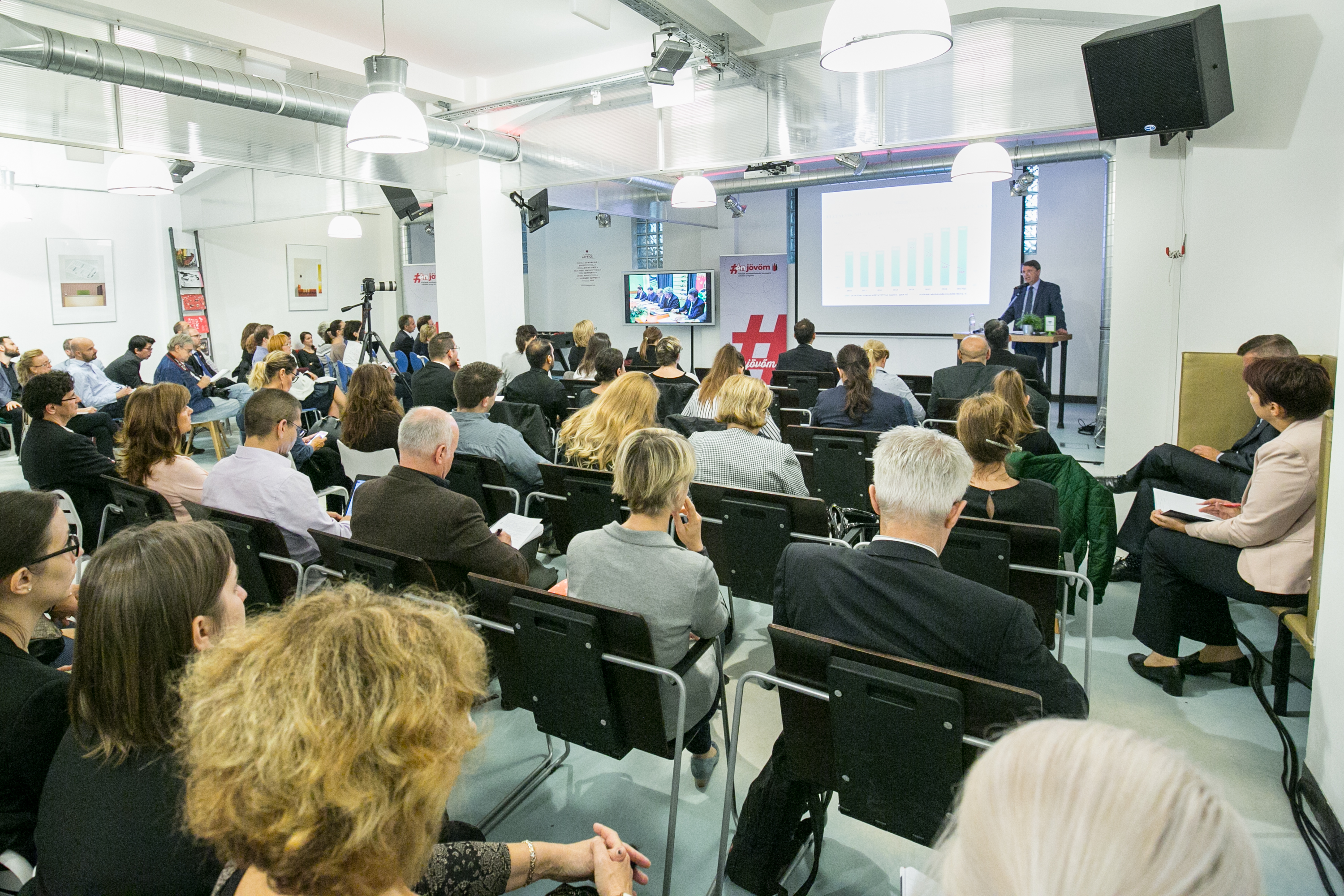 Miért kallódik annyi fiatal a munkaerőpiacon?