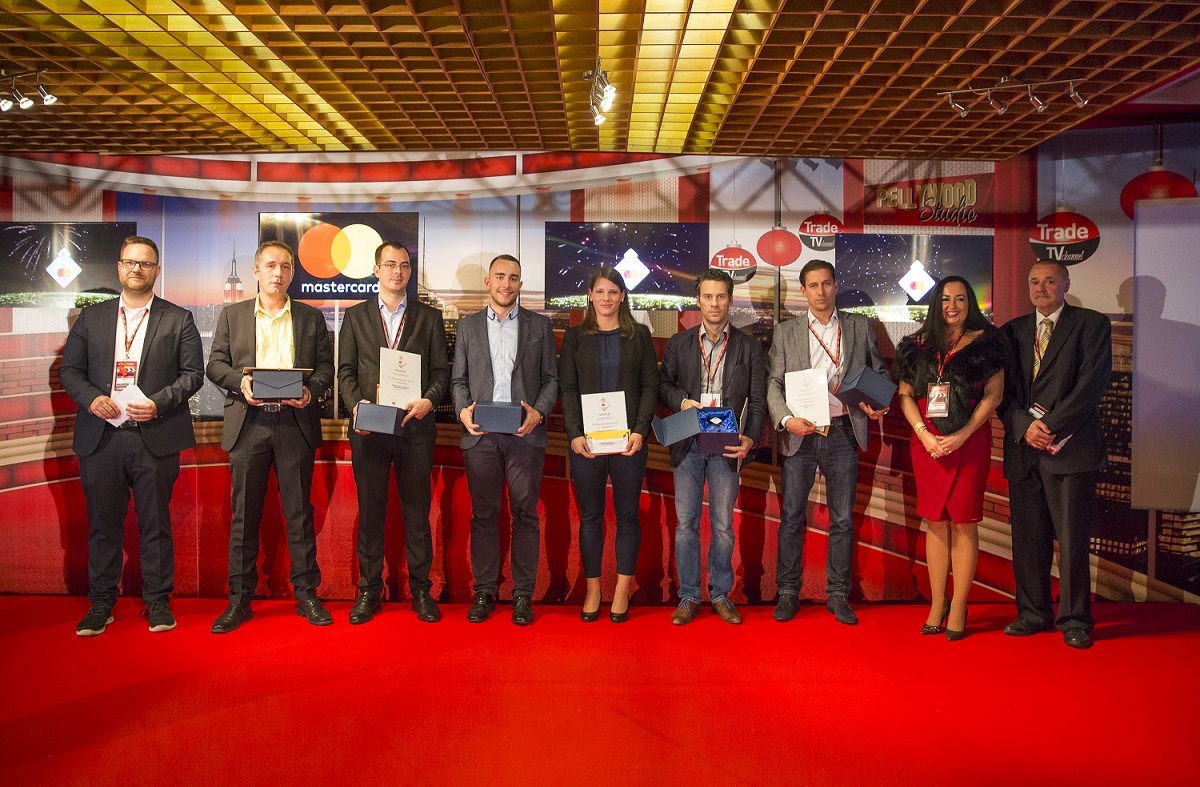 A KAJAHU lett Az Év Kereskedője