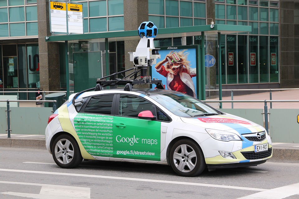 Újra elindulnak a Google autói több magyar városban