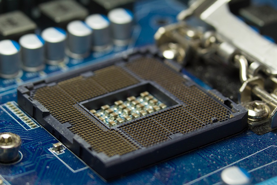 Megtört az Intel lendülete a szerverpiacon