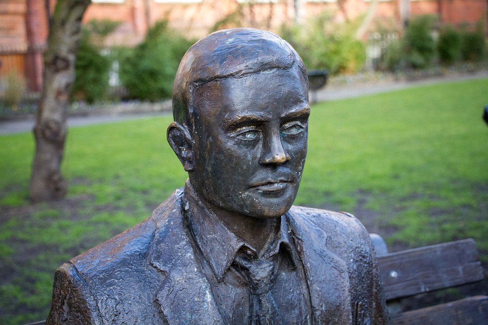 Alan Turing portréja lesz az új 50 fontoson
