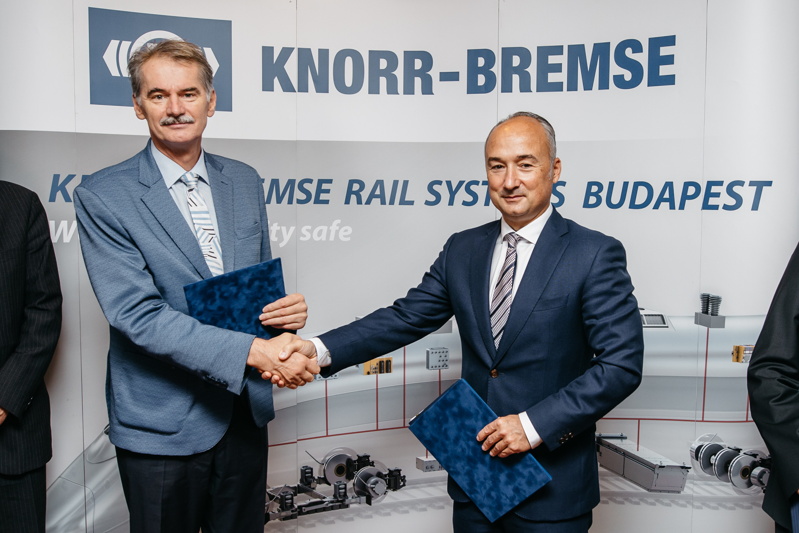 Közösen fejleszthetnek vasúti vezetéstámogató rendszereket a BME kutatói és a Knorr-Bremse mérnökei
