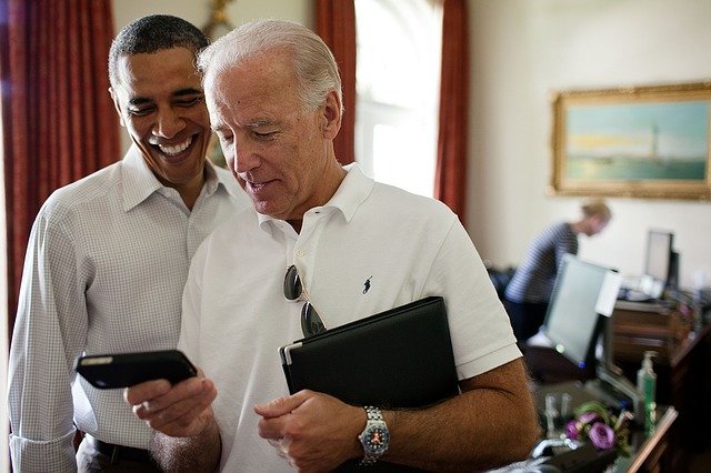 Volt amerikai elnökök gratuláltak Joe Bidennek