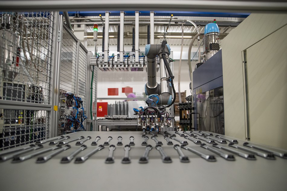 A SZTAKI kutatóival készít robotot építő robotot Ottonie von Roeder 