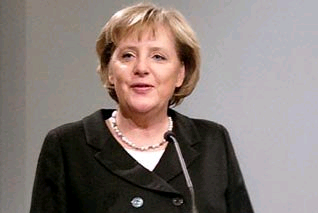 Angela Merkel szerint az utolsó percig harcolni kell a rendezett Brexitért
