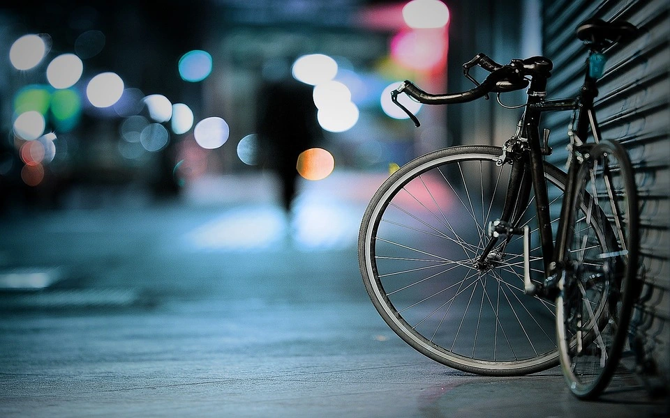 Kerékpárbiztosítások feltételei, ára - Biztosítónként jelentősen eltérnek a kerékpárra köthető biztosítások