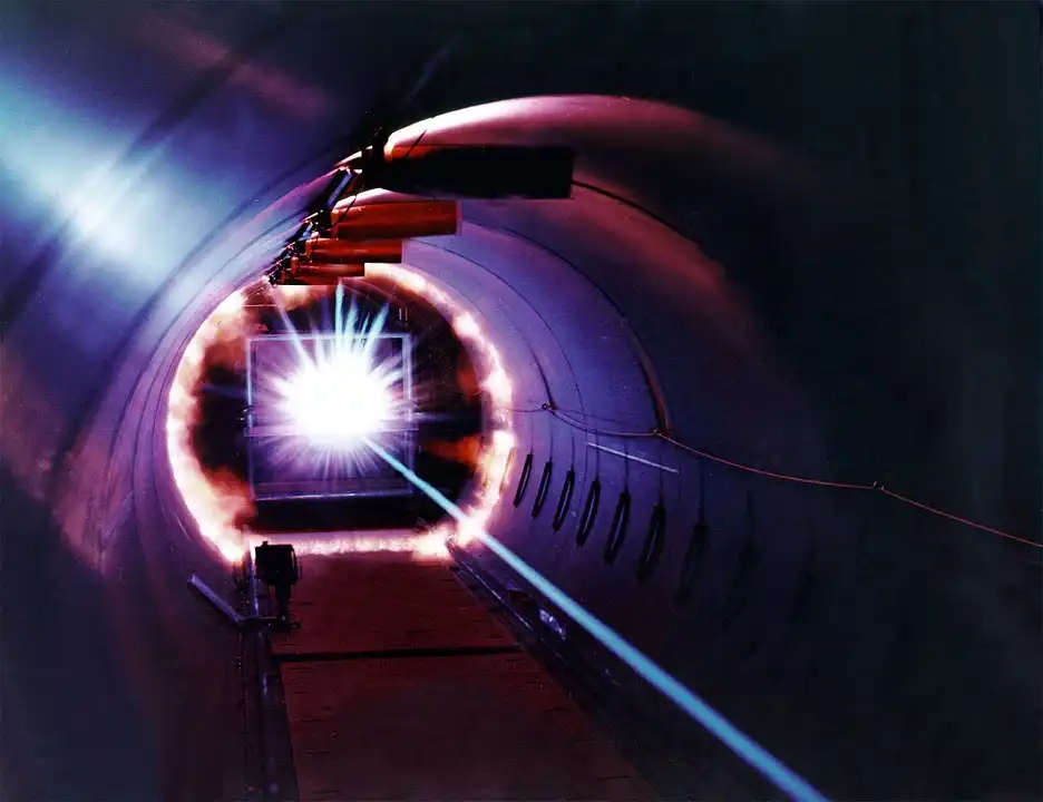 Órákon át működött a lézeres neutronkeltés az ELI ALPS lézeres kutatóközpontban