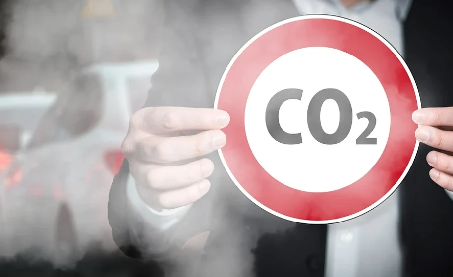 CO2 kvóta adó - Kiket érint az új szén-dioxid kibocsátókat terhelő adó és tranzakciós díj?