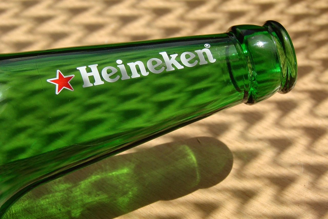 GVH-bírság, jogsértéstől eltiltás és kötelezés a Heinekennek