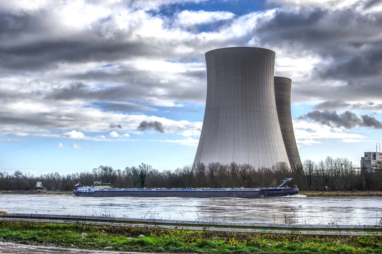 Üzbegisztánban új atomerőmű épül