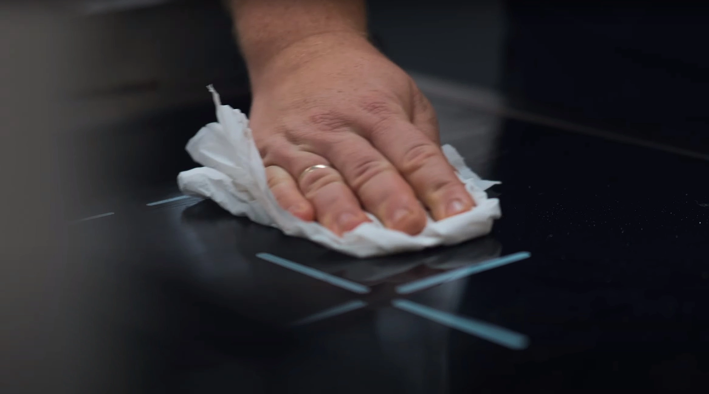 Lebomló szappan, újrahasznosított papírtörlők:  így járul hozzá a balatoni környezet védelméhez a higiénia