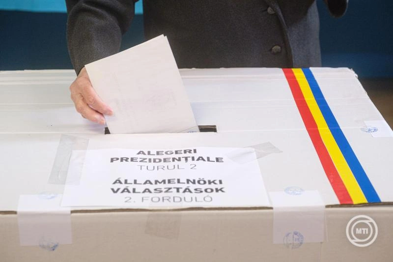 Román elnökválasztás - Magas a részvétel a döntő fordulóban
