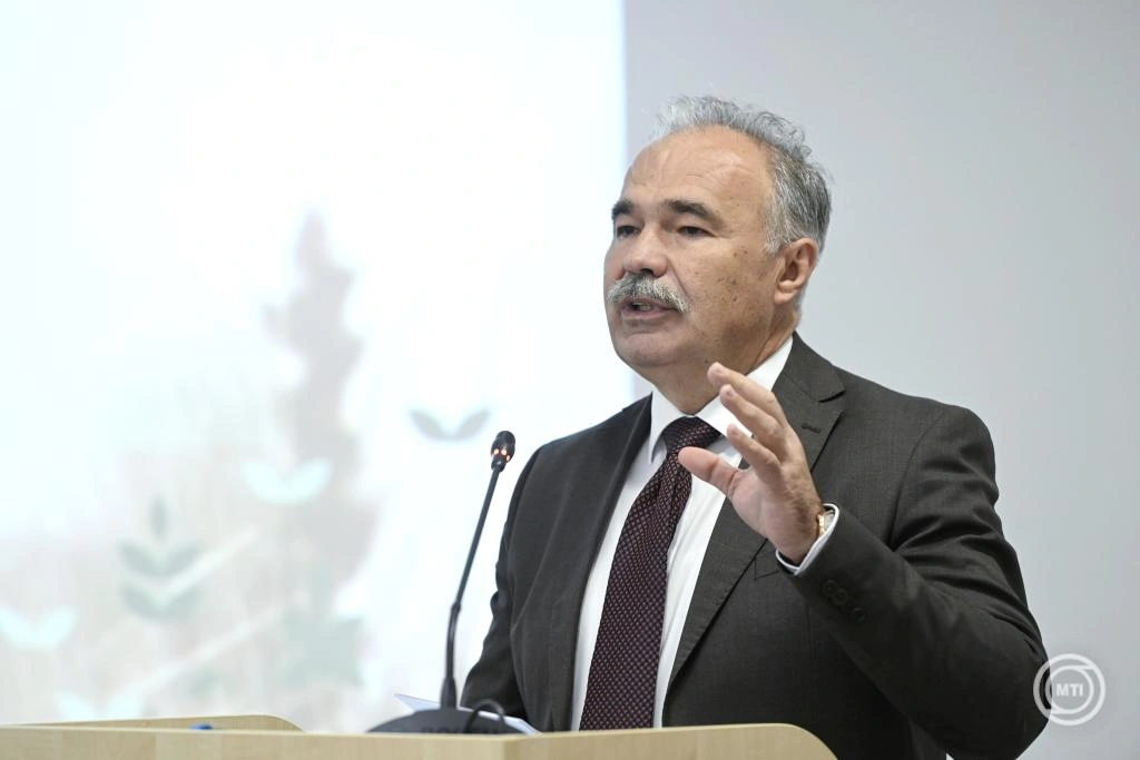 Nagy István: 2027-ig több mint 3 ezer milliárd forint jut infrastrukturális beruházásokra a vidékfejlesztésben