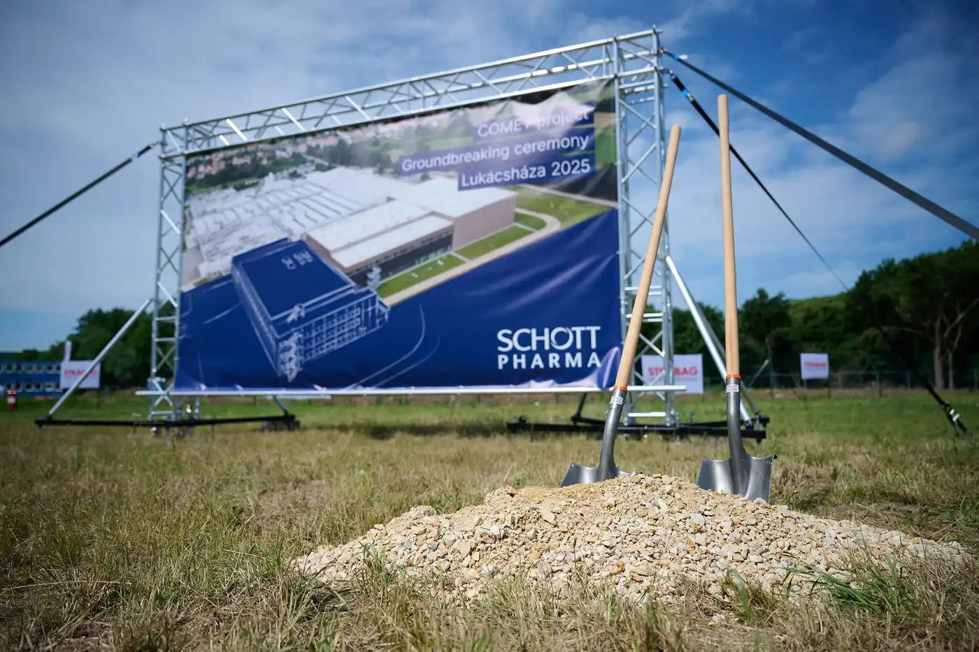 A SCHOTT Pharma steril karpullák gyártásába fektet be Magyarországon