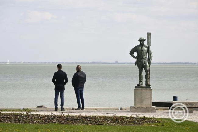 A Balatonnál is elérhető a Mol Limo szolgáltatása
