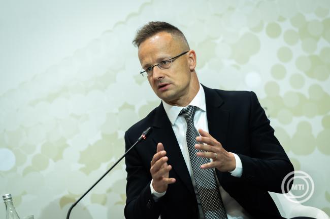 Szijjártó Péter: az amerikai vámemelés is a brüsszeli vezetés alkalmatlanságát bizonyítja