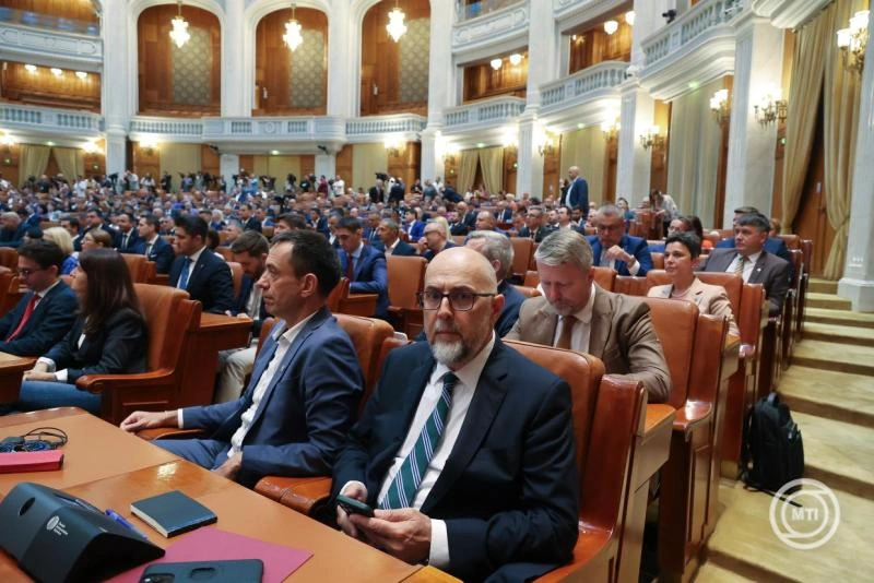 RMDSZ-es kormányfőtitkár-helyettest és államtitkárt nevezett ki a román kormány