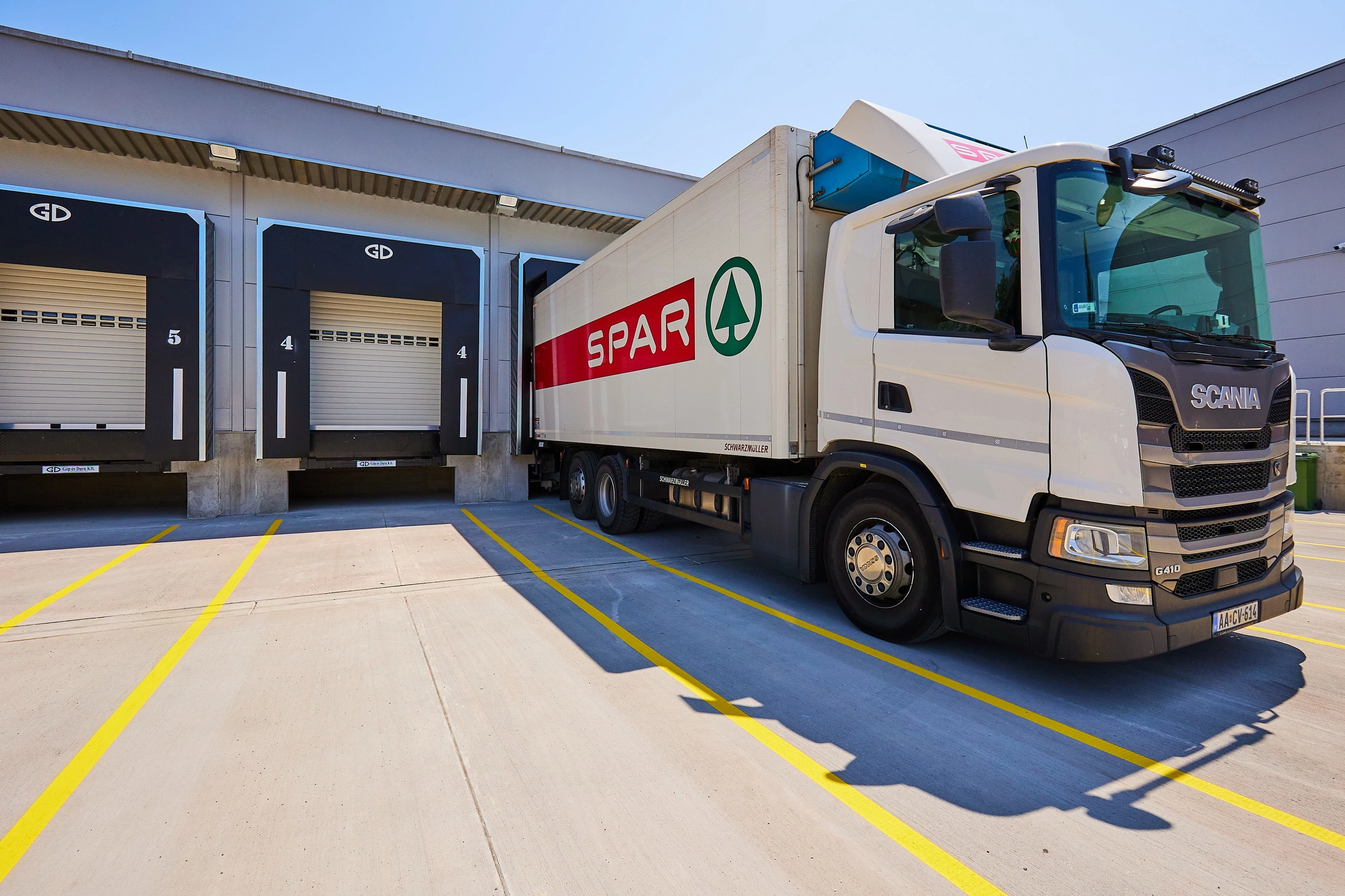 2,7 milliárd forintos beruházással lép szintet a SPAR logisztikája