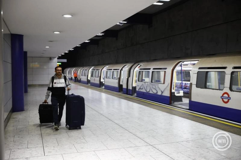 Ötnapos metrósztrájk kezdődött Londonban