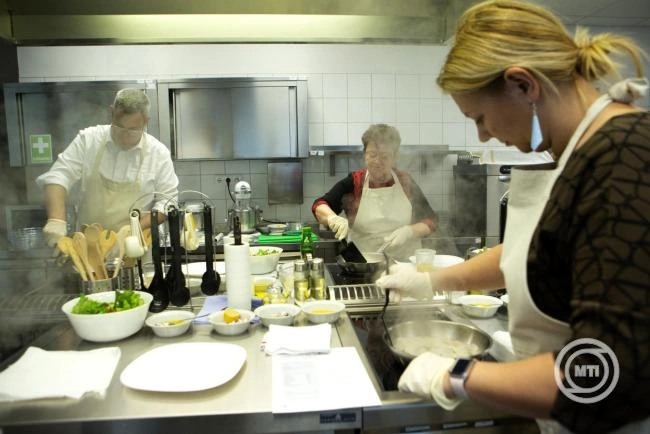 A legkedveltebb közétkeztetési szakembereket keresi az NNGYK