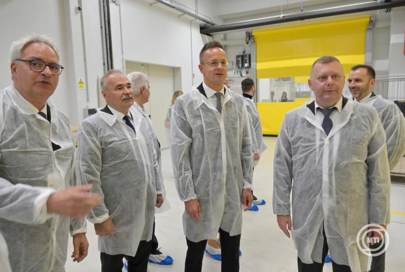 Szijjártó Péter: hazánkban eddig nem használt egészségügyi technológiai beruházás érkezik Mosonmagyaróvárra