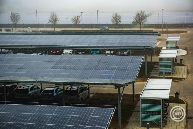 Elkészült az ELI ALPS szegedi lézeres kutatóközpont naperőmű parkja