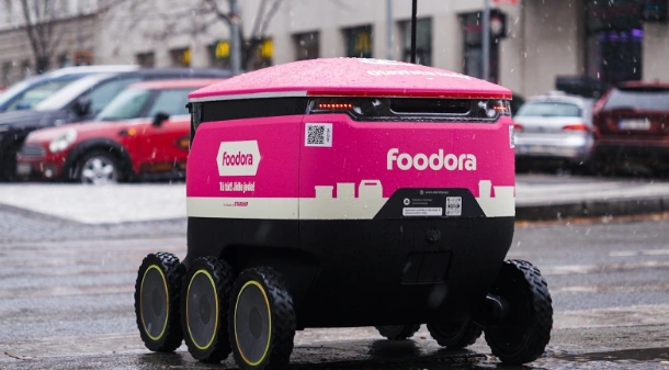 Prágában már valóság, Budapest következik? - robotkiszállítást tesztelt a foodora