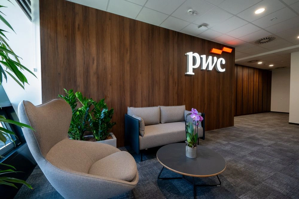 Tovább erősíti régiós jelenlétét a PwC Magyarország