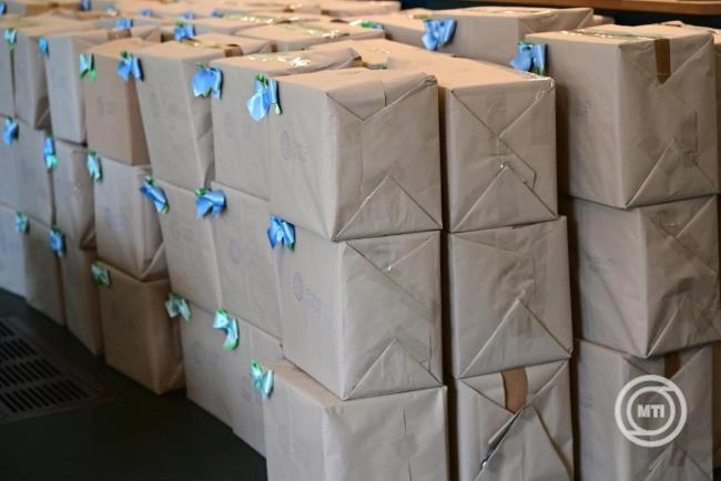 Stratégiai partnerséget kötött a GLS és a DPD a rugalmasabb csomagátvétel érdekében