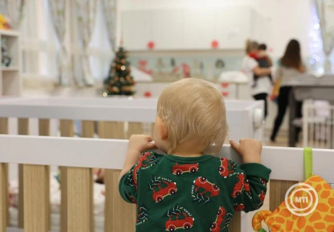 Nőtt az árvaellátásban részesülő gyerekek támogatása