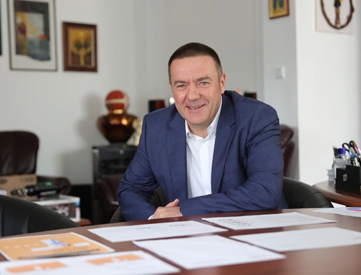 A helyi kollégák látják legpontosabban, hol van szükség valódi segítségre