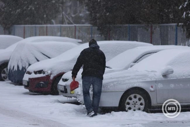 Meteorológia: keleten várható jelentős havazás