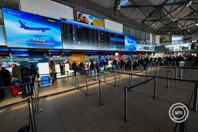 Wizz Air: folyamatosan figyeljék a járatinformációkat az utasok