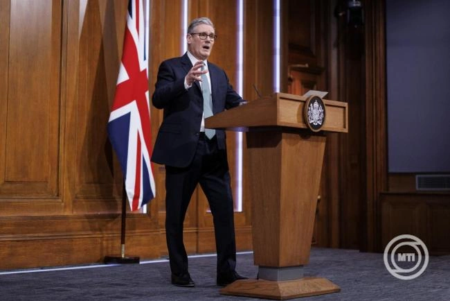 Brit miniszterelnök: nem engedek az amerikai nyomásnak