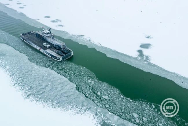 Újraindul a balatoni kompforgalom