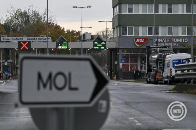 Előrehaladott állapotban van a Dunai Finomító AV3 üzemének helyreállítása