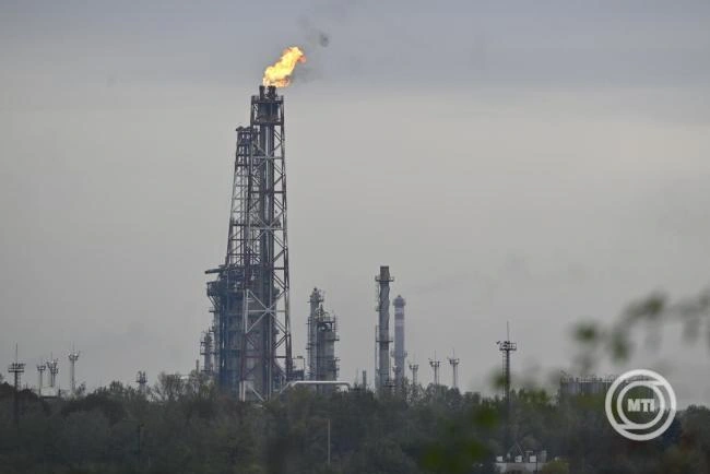 Hét új helyszínen kereshetnek gázt és olajat