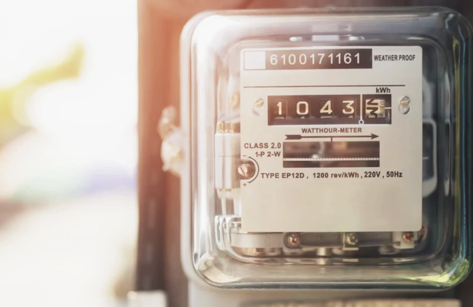 Nem a te neveden van a villanyóra? Akkor jobb, ha tisztában vagy ezzel a szabállyal