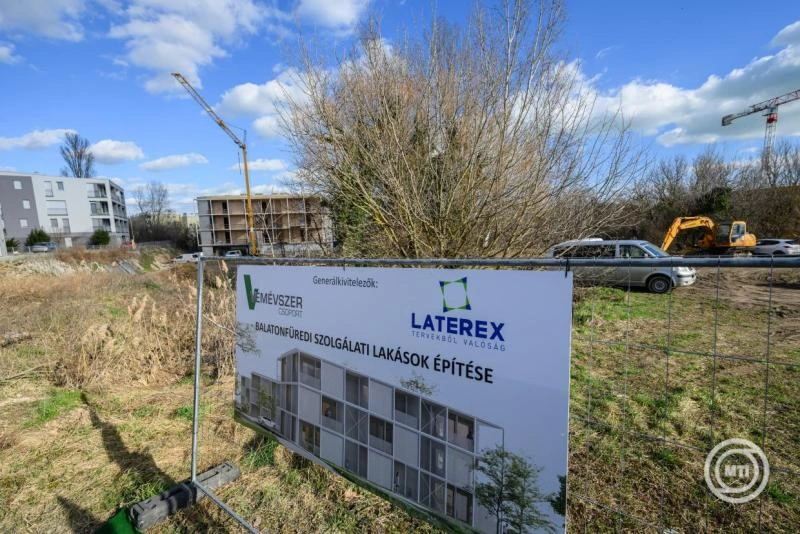 Szolgálati lakások épülnek Balatonfüreden