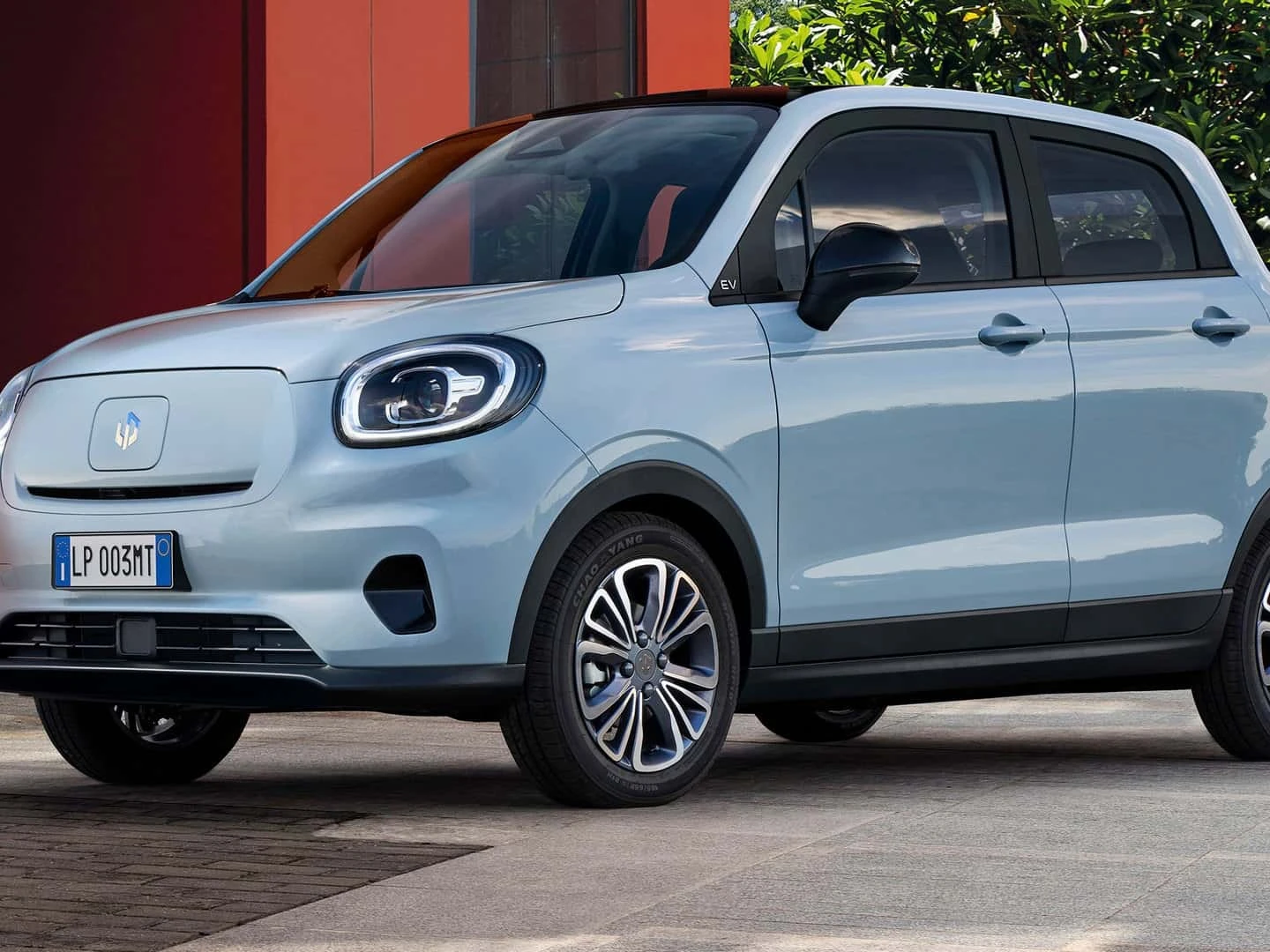 A Leapmotor kínai autómárka gyors ütemben bővíti hálózatát Európában