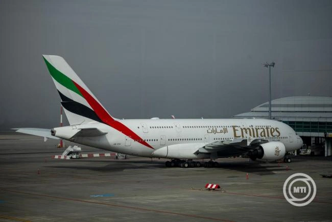 Az Emirates korlátozott járatszámmal újraindította hálózatát