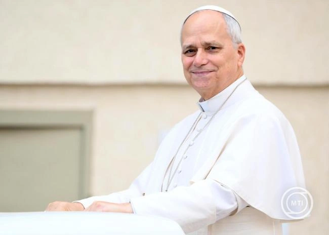 XIV. Leó beköltözik a pápai lakosztályba