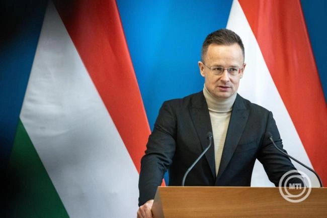 Nyolcszáz új munkahelyet teremt a kínai Zoomlion beruházása Tatabányán