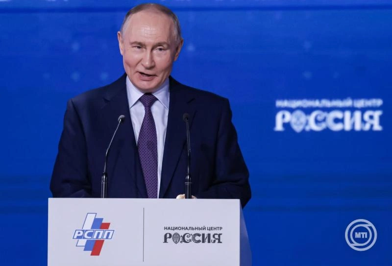 Putyin: Oroszország biztonságos olaj- és gázszállítási útvonalakat kínál