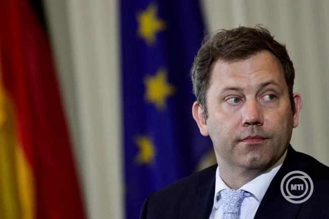 Német pénzügyminiszter: megalapozottak a kerozinhiány miatti aggodalmak Európában