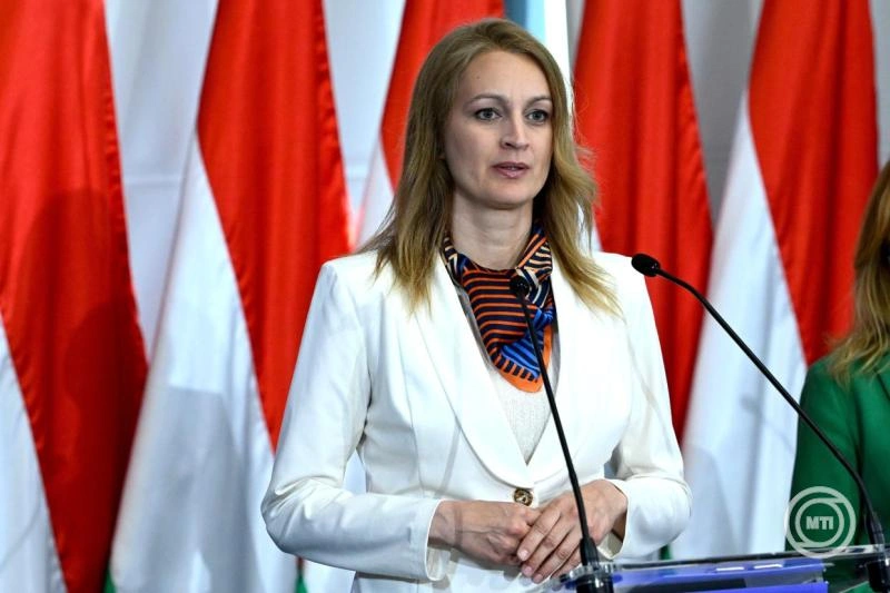 Forsthoffer Ágnes: vissza kell állítani a közbizalmat, ami a parlamentben kezdődik