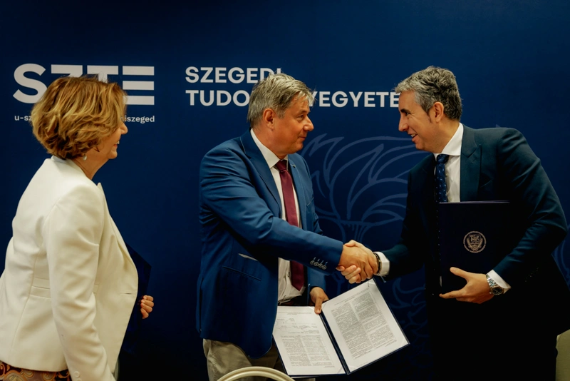 Stratégiai partnerségre lépett az AbbVie és a Szegedi Tudományegyetem  a klinikai kutatások fejlesztéséért