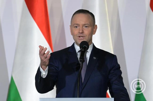 A lengyel elnök új alkotmány kidolgozását kezdeményezi